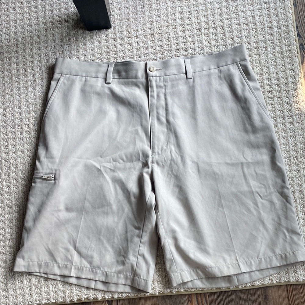 Champion Tan Cargo Shorts Lightweight Casual Wear